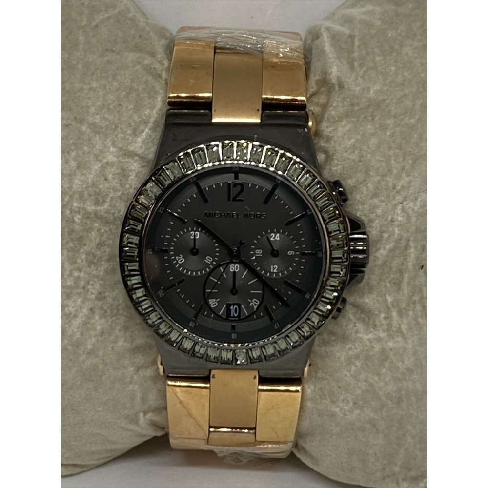 Michael Kors MK5579 Women's Stainless Steel Analog - Picture 3 of 12